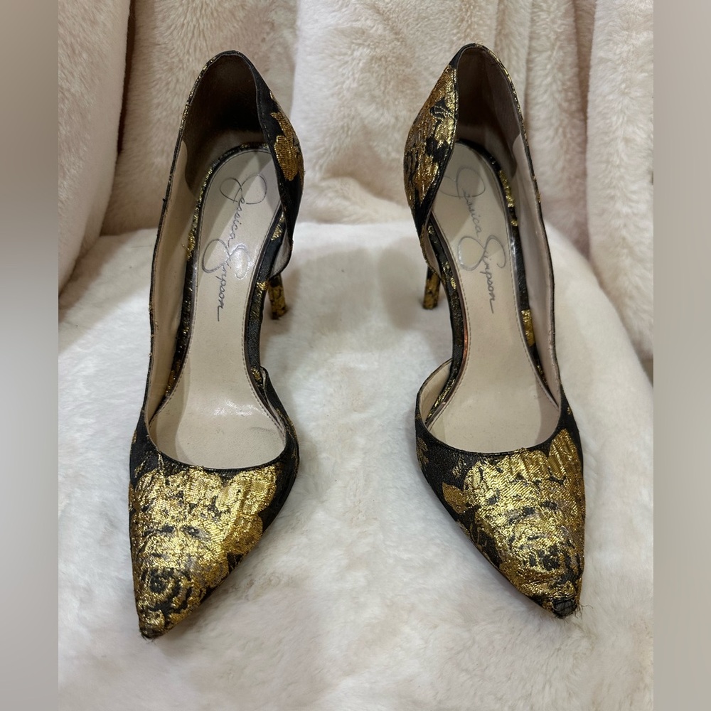 Jessica Simpson Elegant Black and Gold Heels - Picture 2 of 8